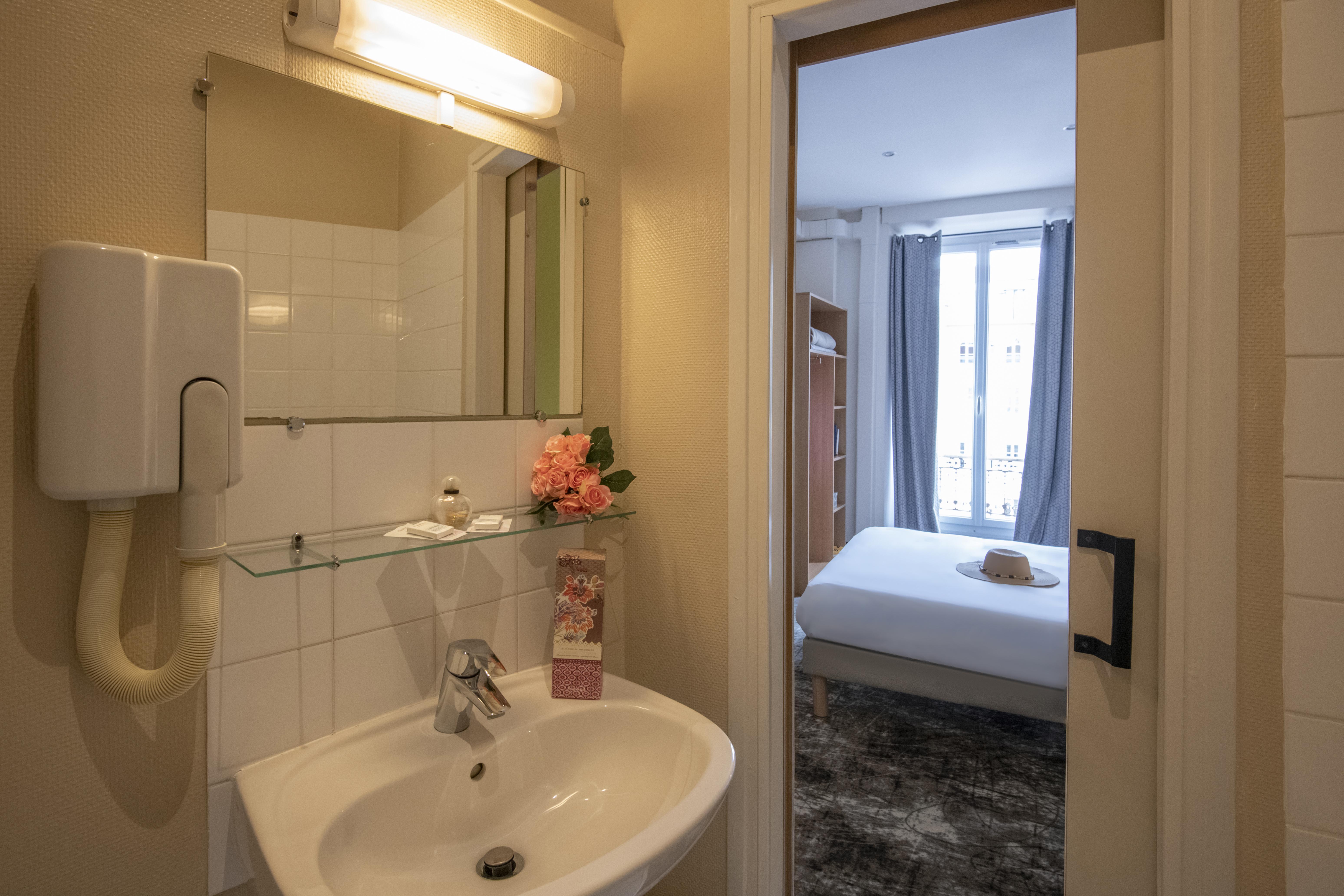 Hotel D'Ostende Ніцца Екстер'єр фото